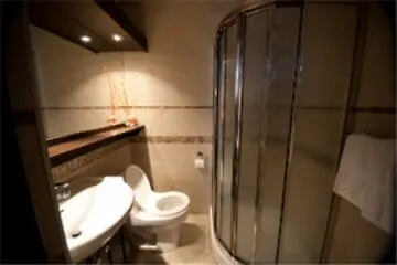 Hotel Star Montreal 2*,